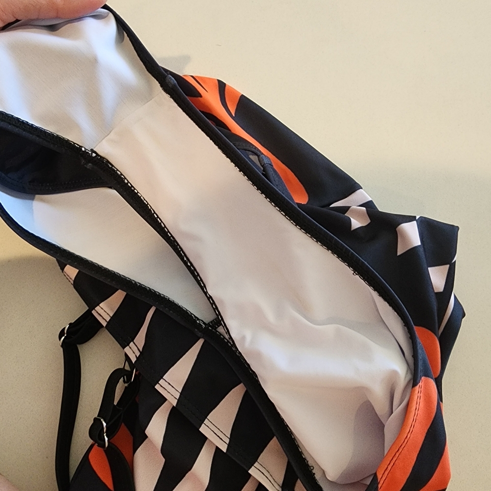 Cutout Twist Front Black and Orange Swimsuit - Picture 5 of 7